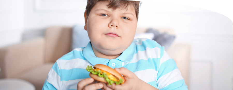 Ultra bewerkt voedsel. In Nederland hebben bijna 400.000 kinderen tussen de 0-18 jaar overgewicht, waarvan 100.000 kinderen ernstig overgewicht of obesitas. In 2024 was dit 2,1% en in 2025 is dit gestegen naar 2,6%.
